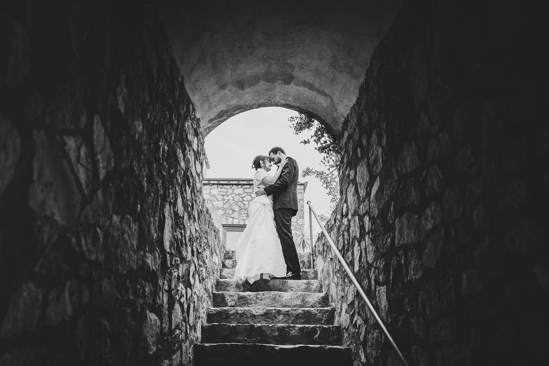 foto di coppia sposi in bianco e nero reportage di matrimonio villa della porta